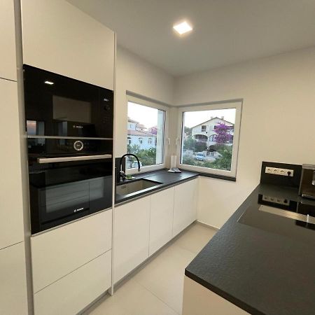 Apartment Rahat Ližnjan Eksteriør bilde